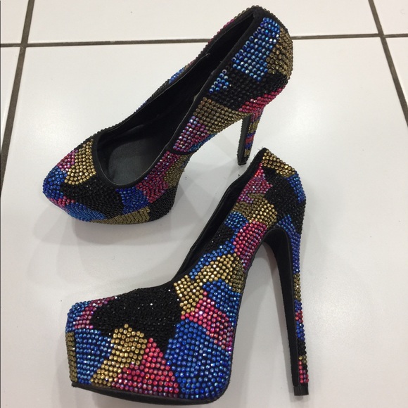 HOST PICK ✨Steve Madden Platform Heels - Picture 3 of 5